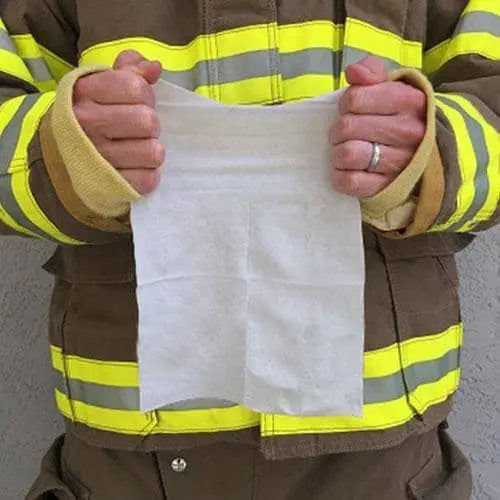 RESPONDER WIPES - Captain’s Wipes
-Medium Wipes individually packaged
-Each wipe is 8" x 12"
-Comes in a carton for easy storage
-Three-year shelf life
-Aloe and Alcohol FREE - Becker Safety and Supply
