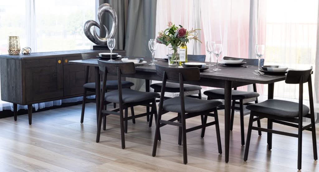FARLOW EXTENSION OAK DINING TABLE 170-230CM & 6 FARLOW FABRIC SEATDINING CHAIRS BLACK