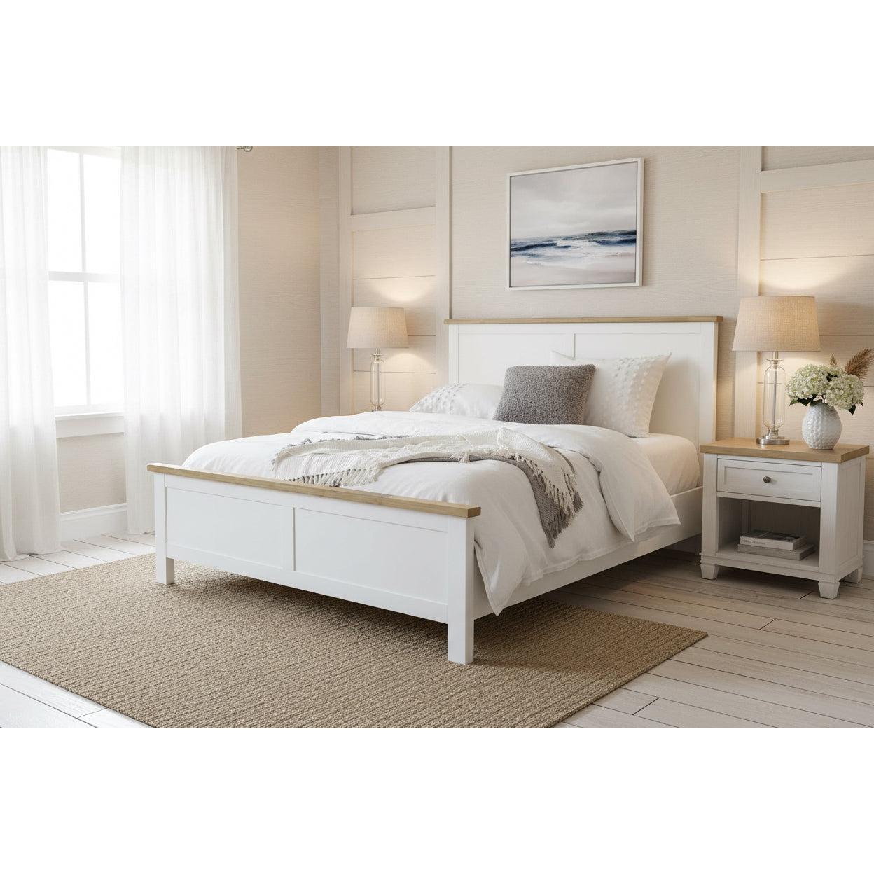 CHRISTA HAMPTON SOLID ACACIA QUEEN BED LIGHT OAK TOP WHITE BASE (4CTN) - MyChocolateWood