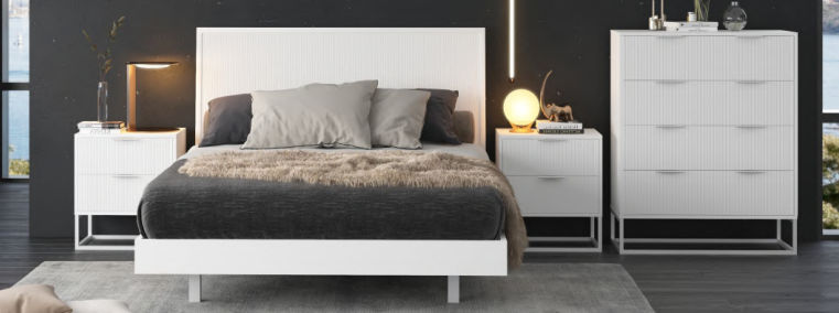 FARAH 4 PIECE SOLID ACACIA BEDROOM SUITE: KING BED, 2X BEDSIDES,TALLBOY WHITE