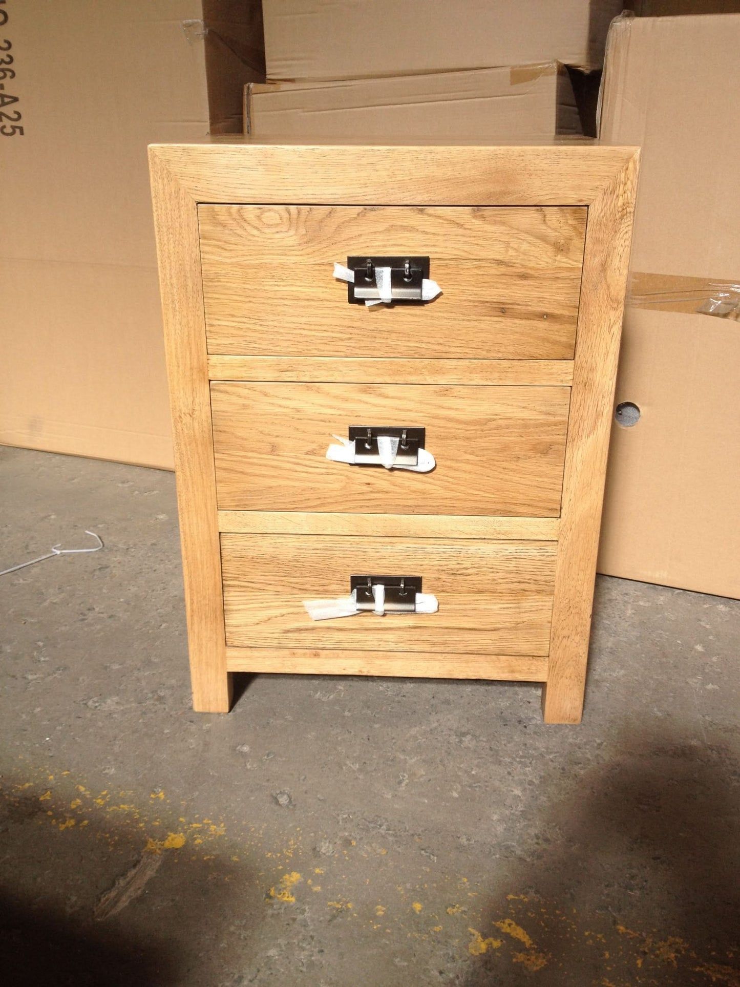 TARA SOLID OAK 3 DRAWERS BEDSIDE TABLE - MyChocolateWood