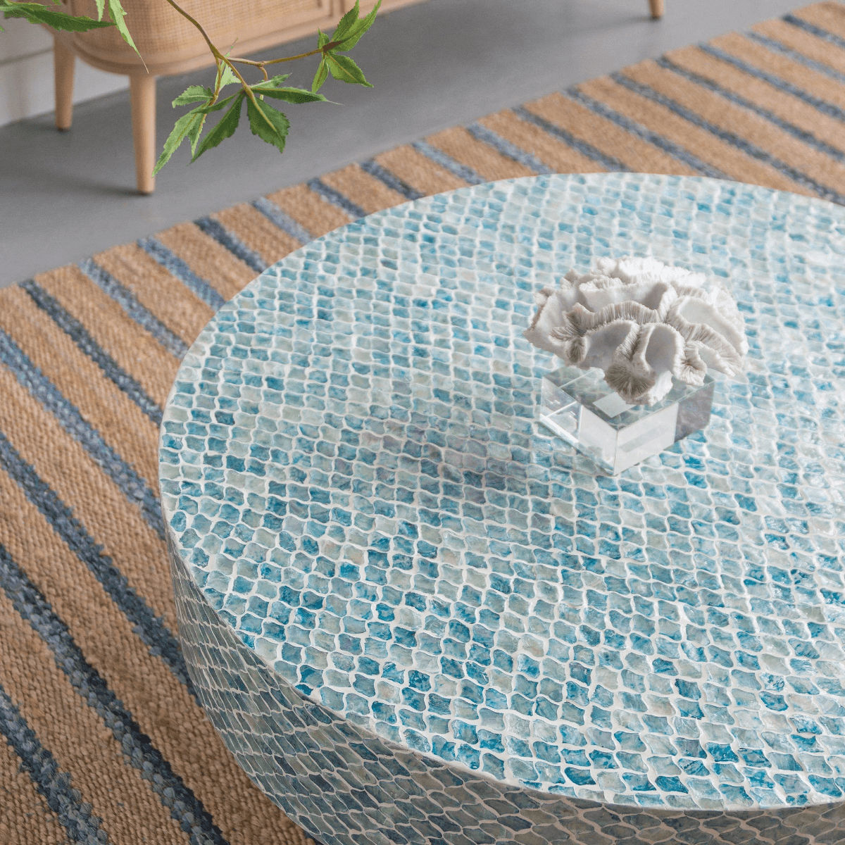 CONCH ROUND SHELL COFFEE TABLE - MyChocolateWood