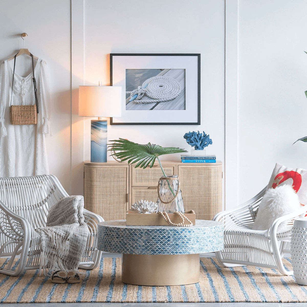 CONCH ROUND SHELL COFFEE TABLE - MyChocolateWood