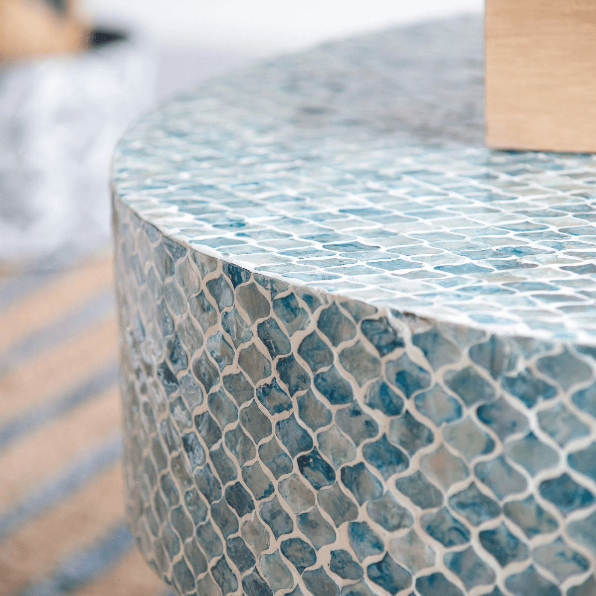 CONCH ROUND SHELL COFFEE TABLE