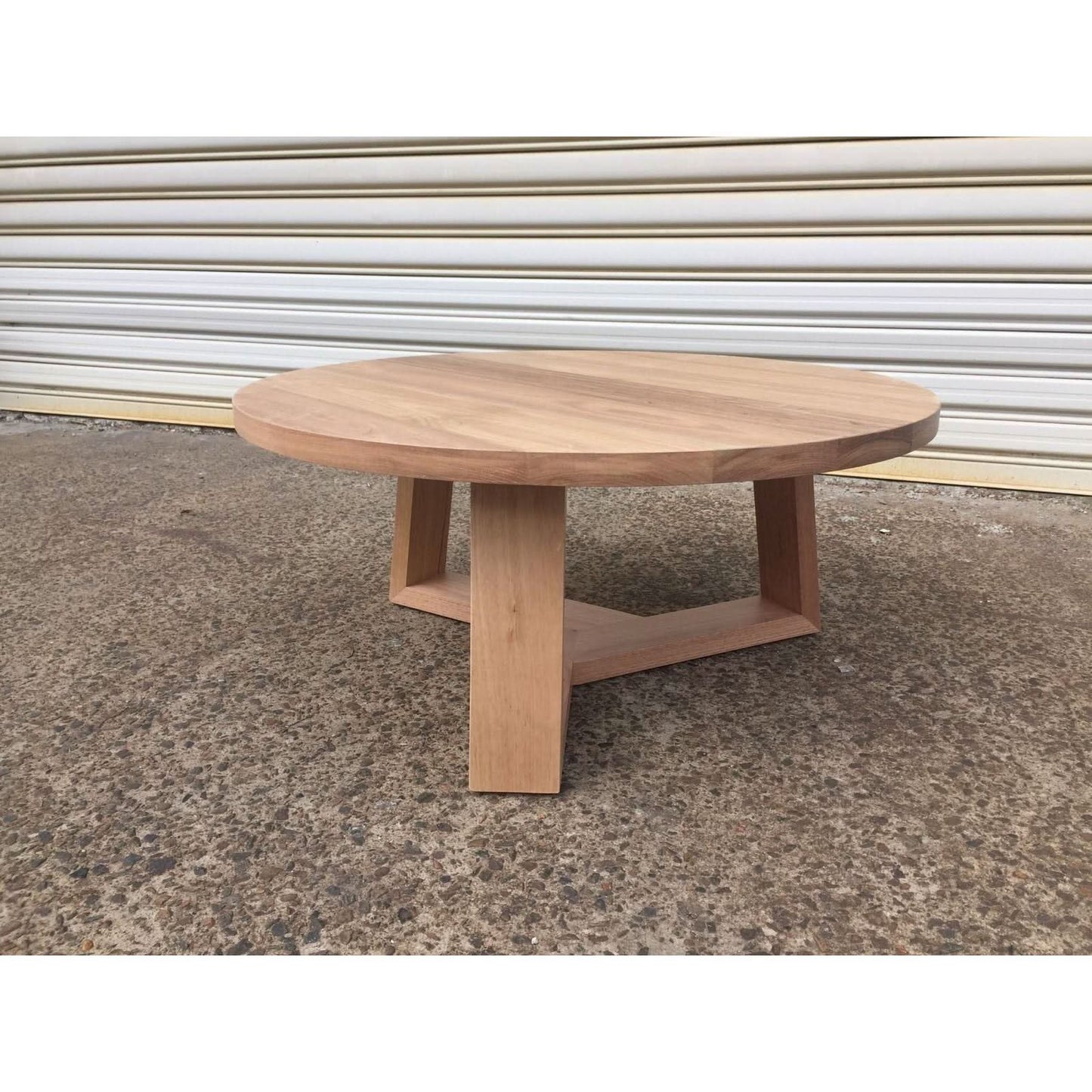 TANSY ROUND COFFEE TABLE 1000MM DIA. - SOLID TASSIE OAK - MyChocolateWood