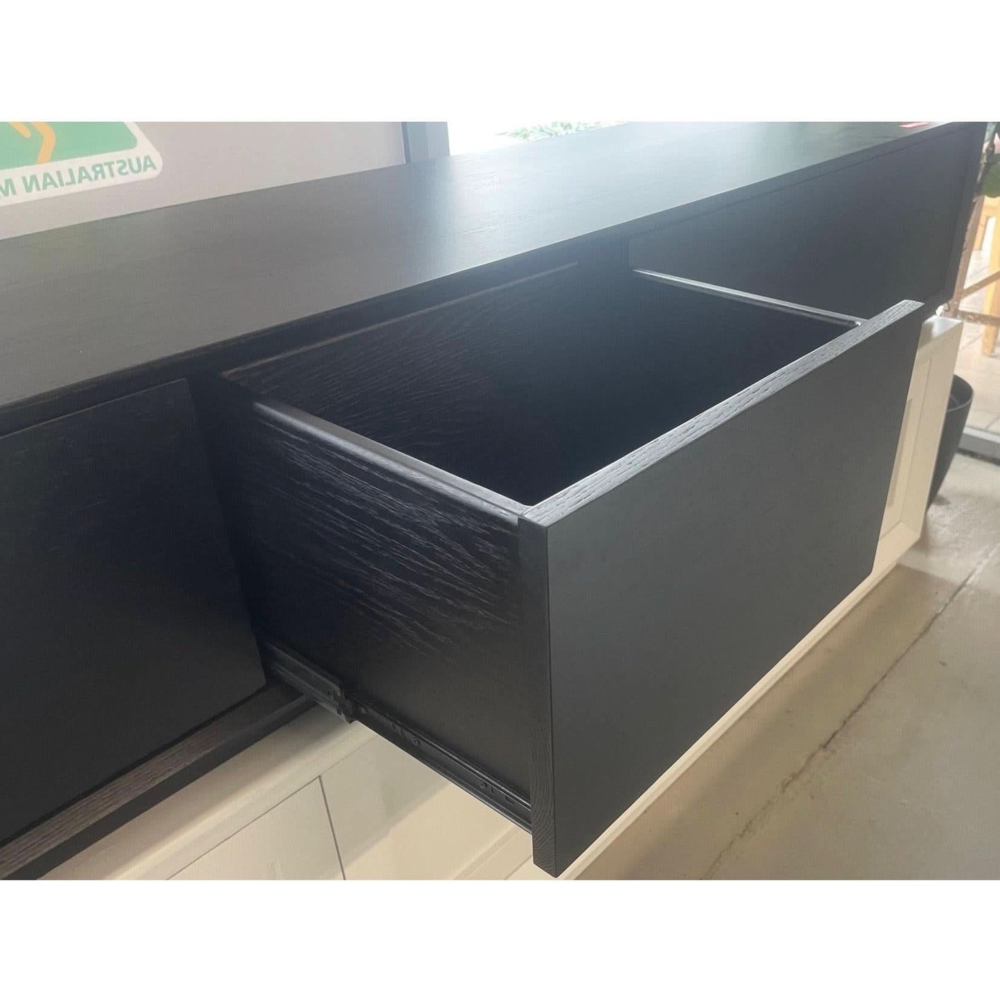 VALERIE 4 DRAWERS PUSH TO OPEN AMERICAN OAK ETU BLACK