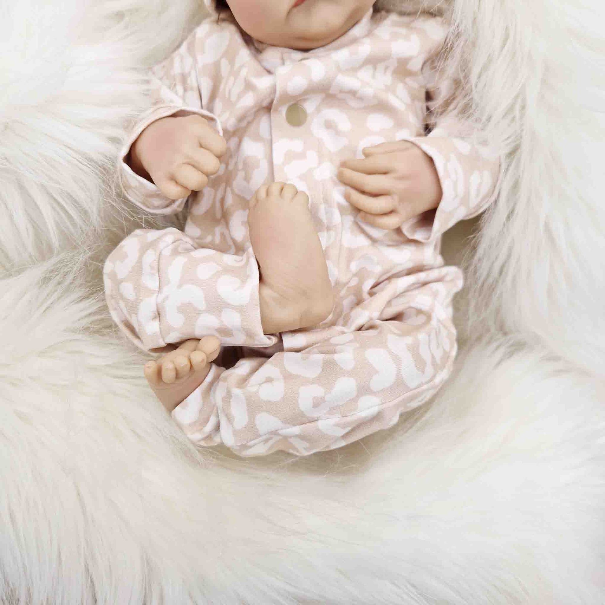 Lottie & Lysh beige unisex baby outfit