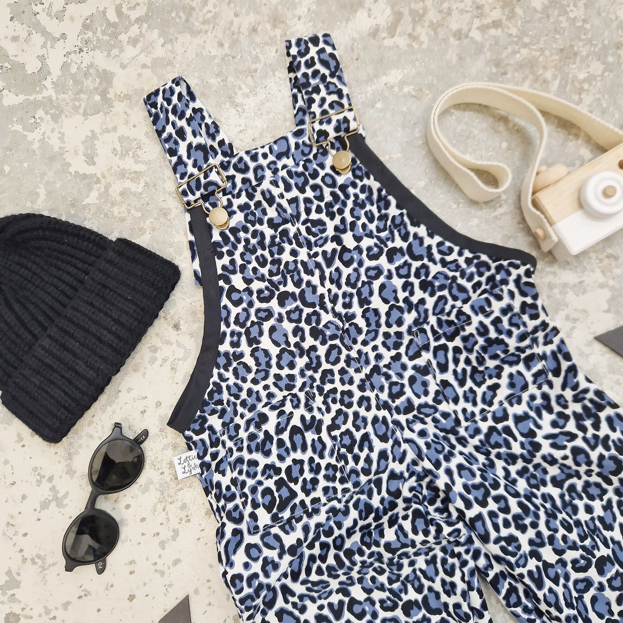 handmade kids dungarees by lottie and lysh