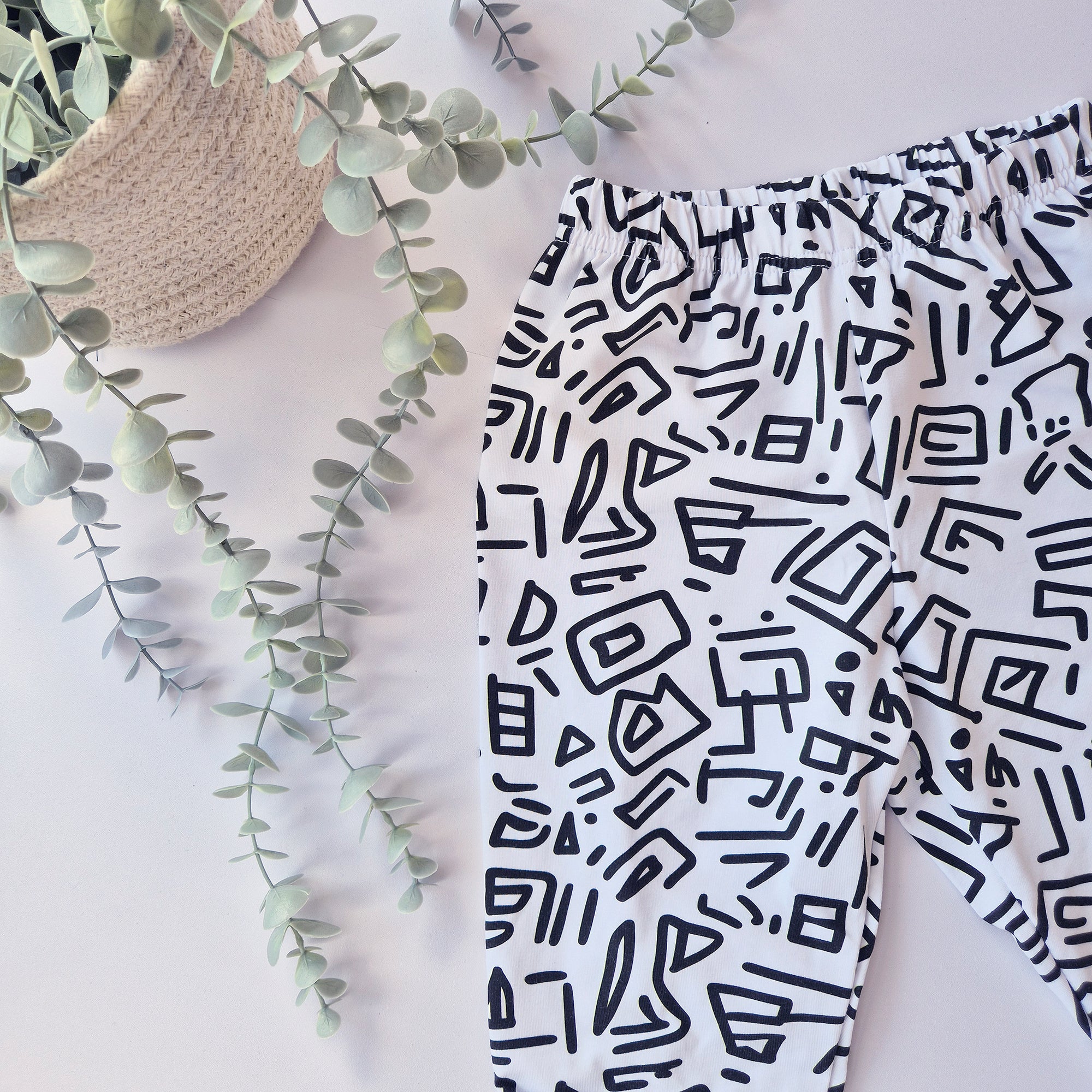 abstract monochrome printed kids trousers
