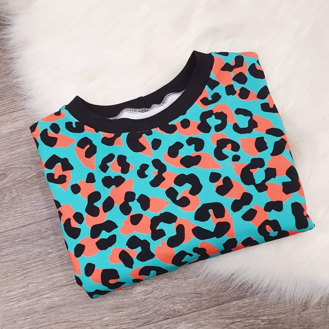 Design your Own | Mama Sweatshirt