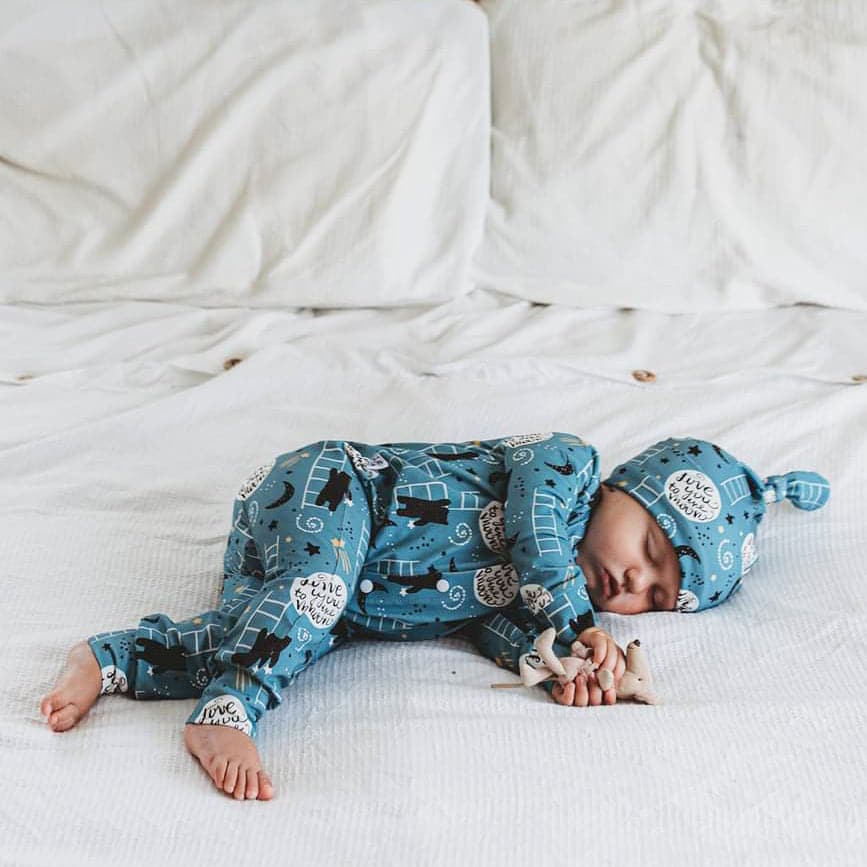 Unisex baby romper with Love you to the moon design