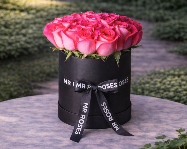 pink rose hat box