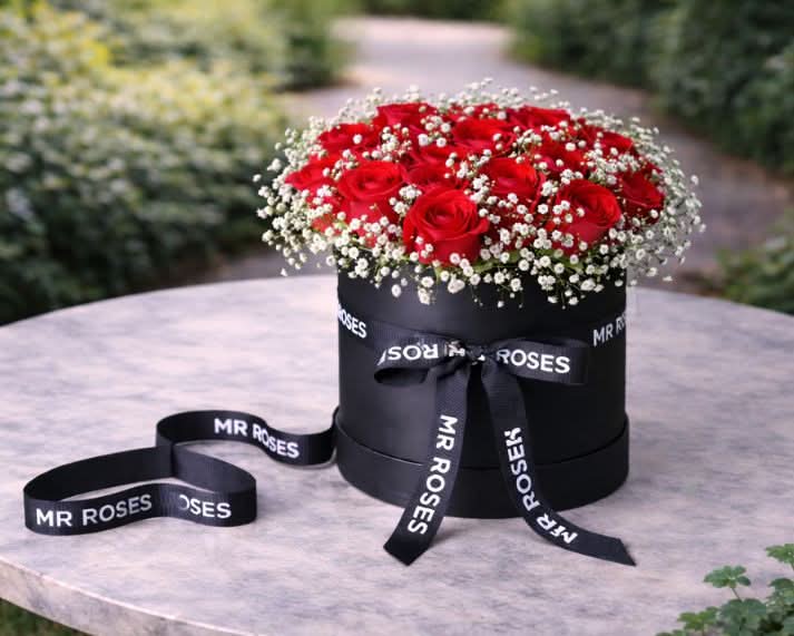 Red Rose Hat Box