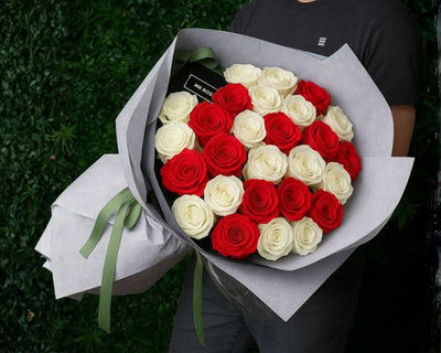 Red & White Magnificent Rose Bouquet