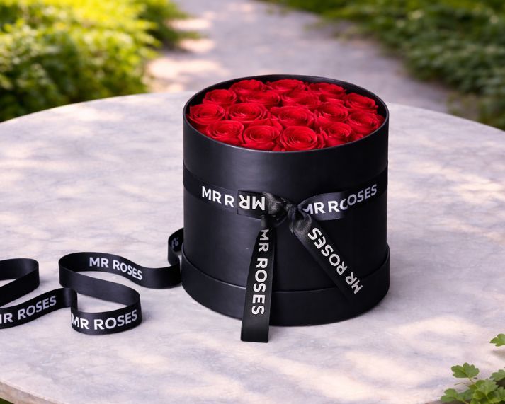 Infinity Preserved Rose Hat Box in Red