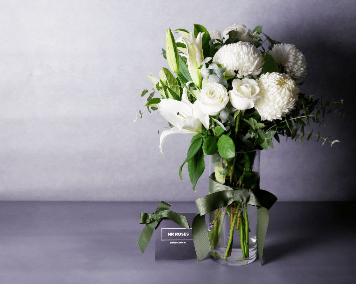 white chrysanthemum flower arrangement