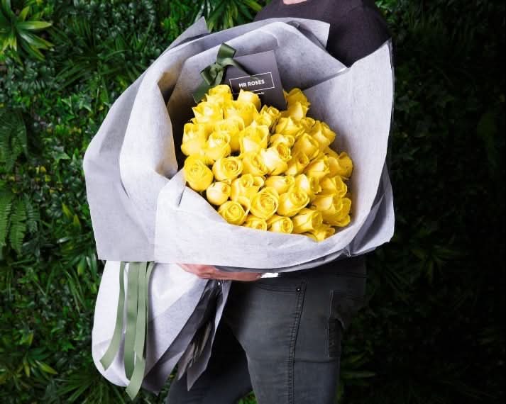 Yellow Roses Flower Bouquets ( 12 - 1000 Stems )