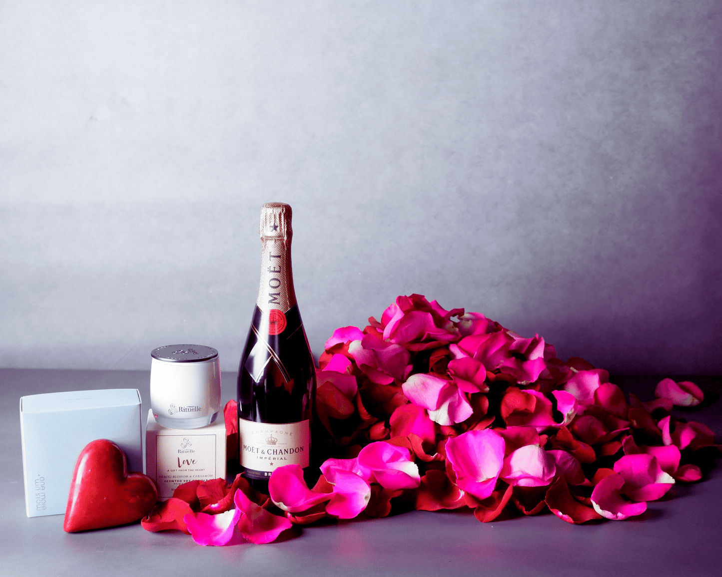 pink rose petals gifting set
