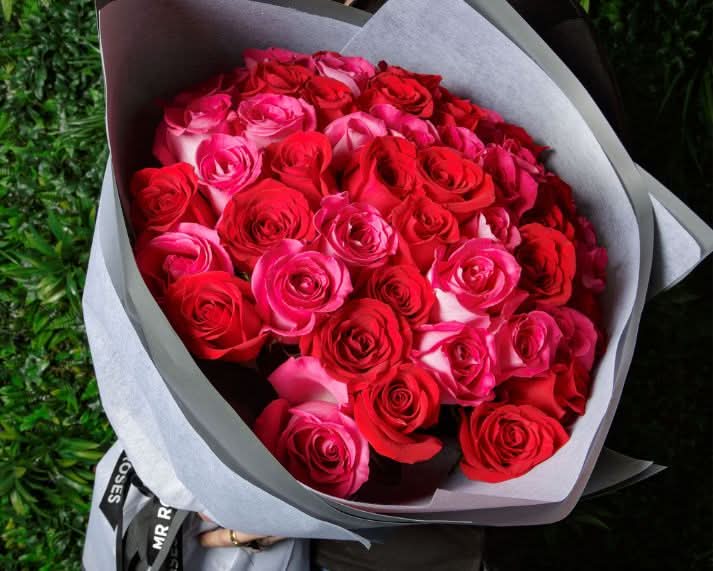 Pink & Red Big Rose Bouquet by Mr Roses