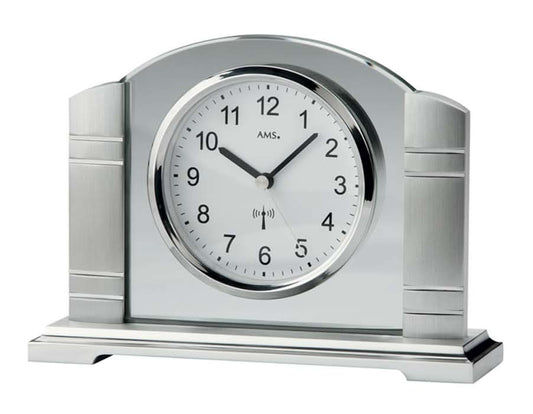 AMS Tischuhr 10 cm Ø Metall • Funkgesteuert • Modernes Design