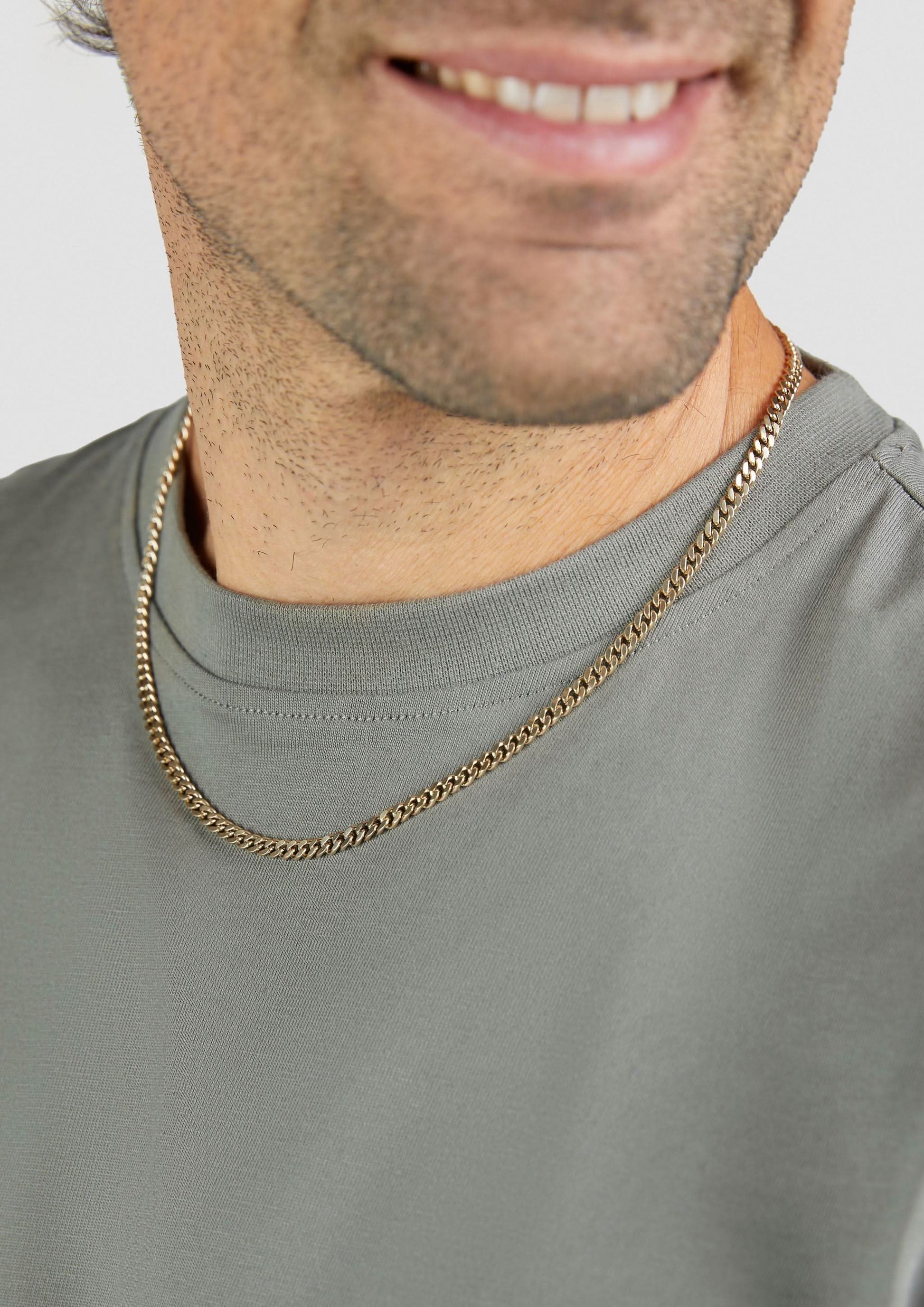 https://media.soliver.com/i/soliver/6011554.11B0_look?fmt=auto&qlt=default&scale=clamp&w=2048