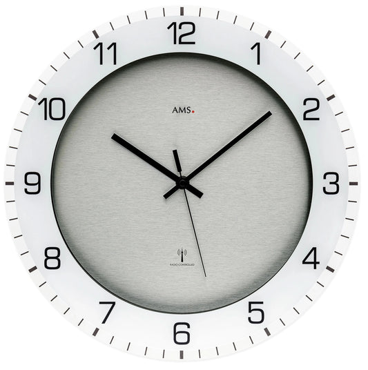 AMS Wanduhr 42 cm Ø Kunststoff • Funkgesteuert • Präzise Zeit