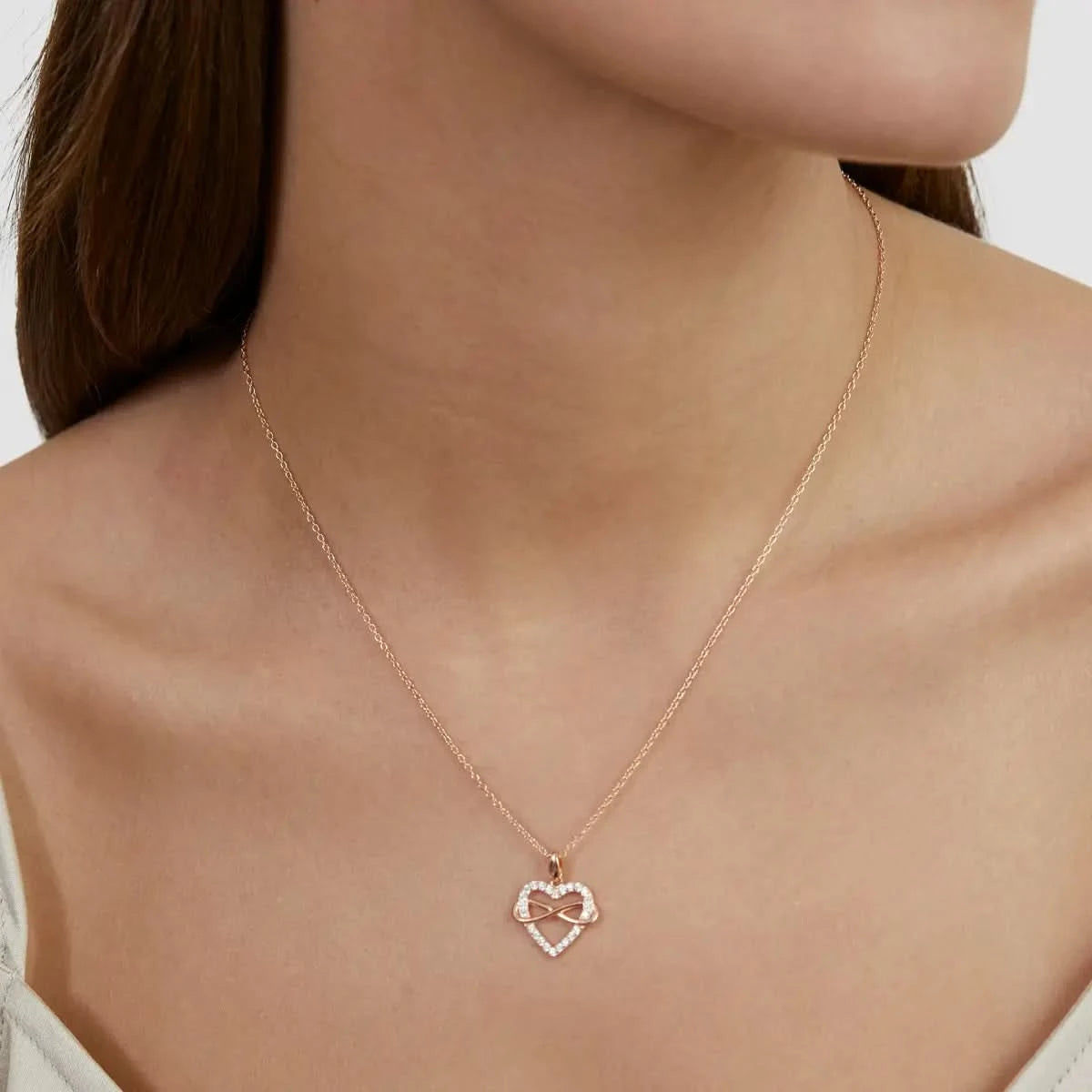 https://pro-concept.net/media/image/product/5403/lg/soliver-halskette-soj-0288-n-45~3.webp