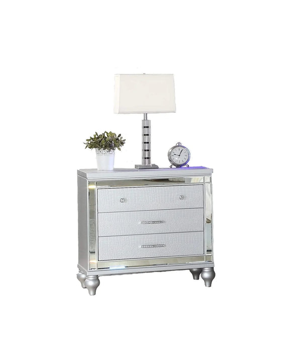 LIZZELLE Upholstery Wooden King 4 PC Bedroom set with Ambient lighting in Black Velvet Finish Default -DTYStore