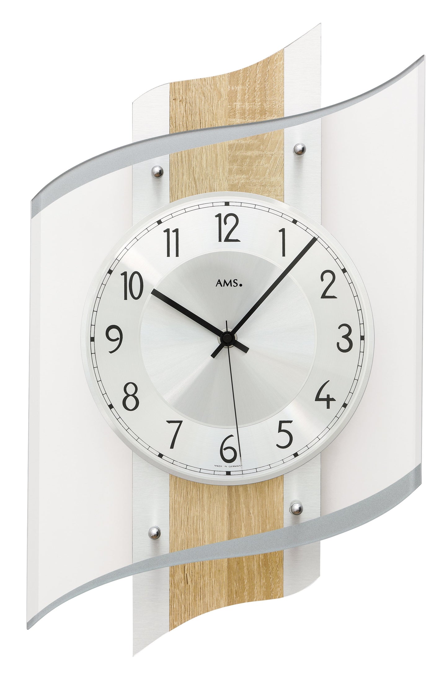 Horloge murale avec cadran rond blanc, aiguilles noires et cadre en bois