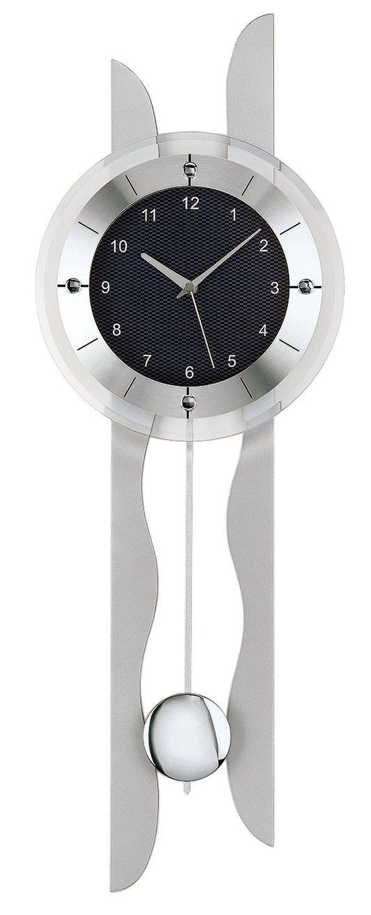Horloge murale radio-pilotée argentée avec cadran rond, balancier et verre minéral