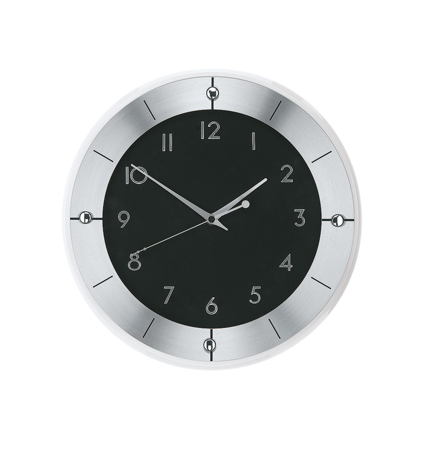 Horloge murale ronde avec cadre en aluminium argenté et cadran noir, chiffres