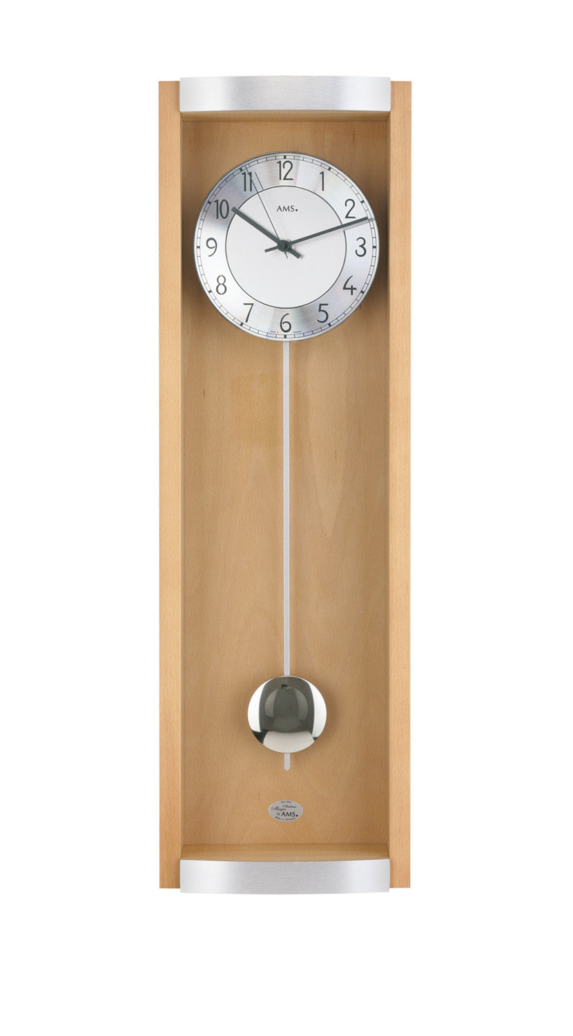Horloge murale AMS en bois de hêtre clair avec cadran rond blanc et boîte à balancier