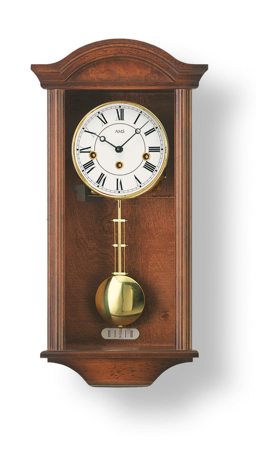 Horloge murale ronde en bois couleur noyer avec balancier doré