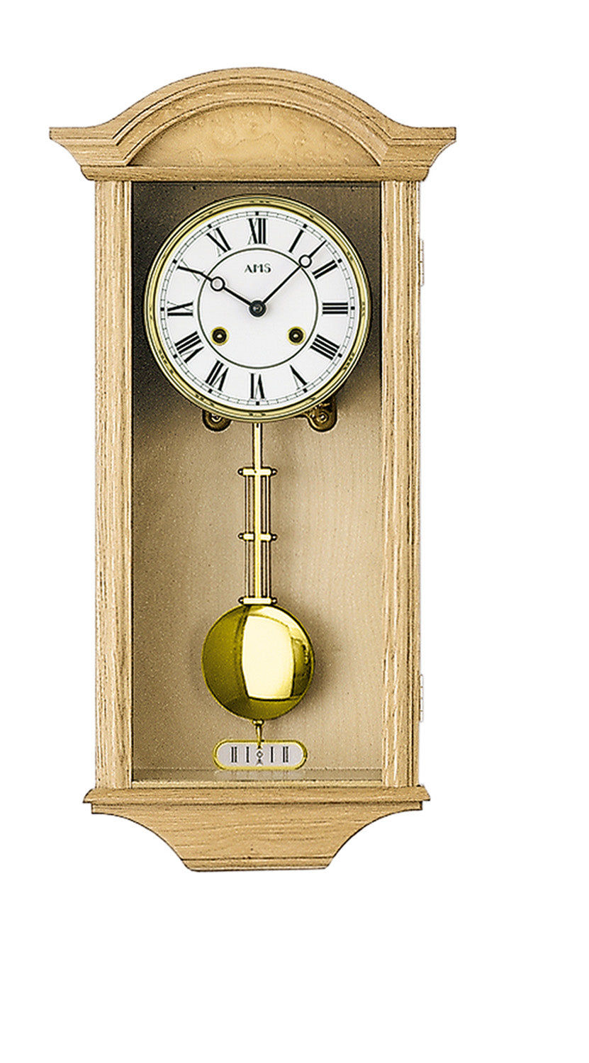 Horloge murale avec boîtier en bois de chêne, cadran rond et balancier doré