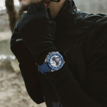 Festina Herren-Chronograph am Handgelenk mit blauem Zifferblatt und Silikonband
