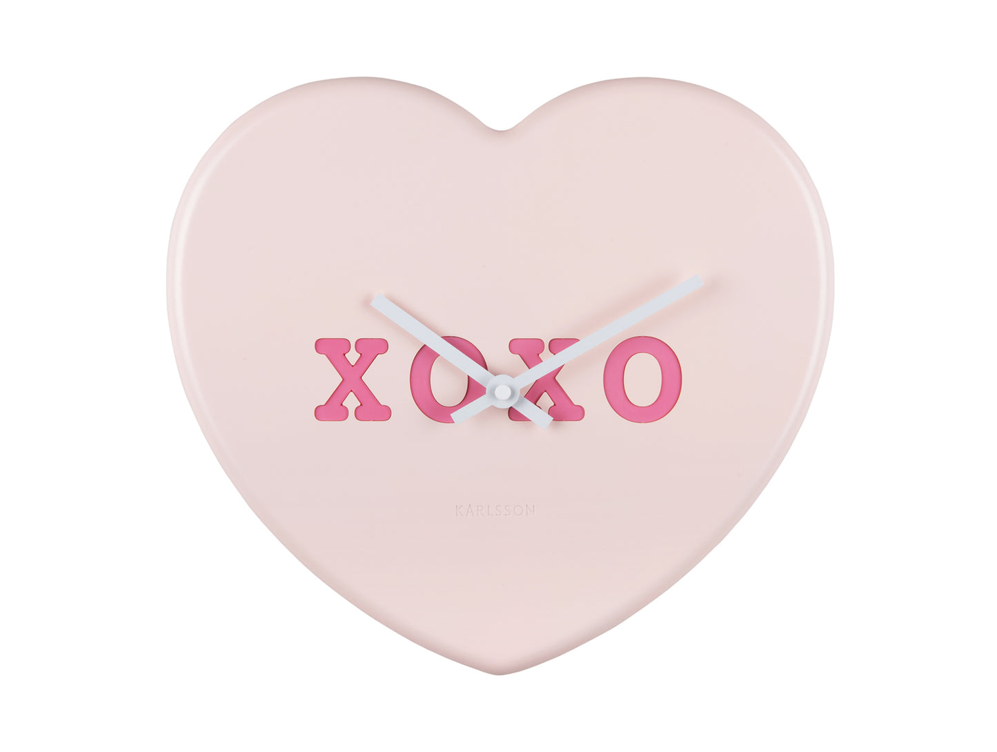 Horloge murale en forme de cœur rose doux avec affichage XOXO et aiguilles