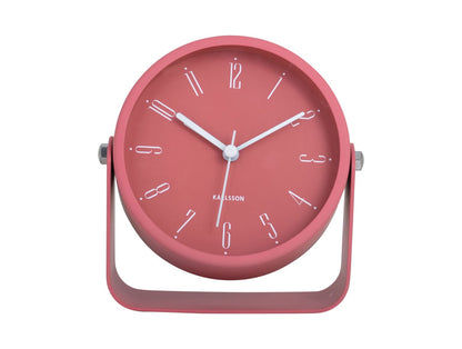 Réveil de table rouge blush avec boîtier rond, aiguilles des minutes et des heures