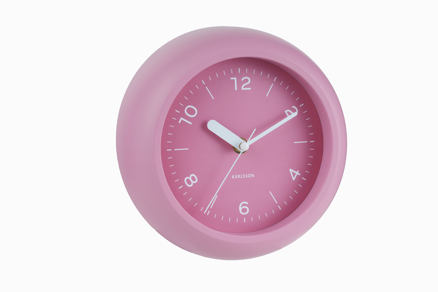 Horloge murale ronde avec cadran rose et aiguilles des minutes blanches