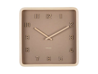 Horloge murale carrée avec cadre clair, cadran taupe, index et aiguilles dorés