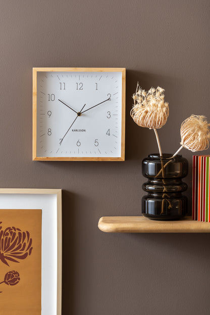 Horloge murale en bambou avec cadran blanc et aiguilles noires, Karlsson