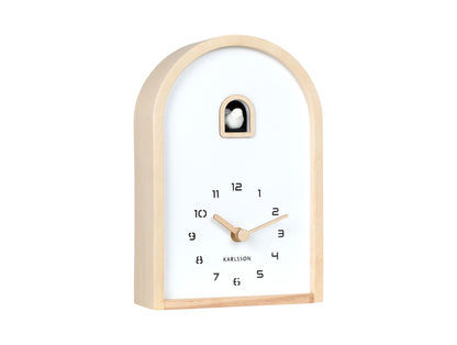 Horloge murale à coucou Karlsson avec cadre en bois, fenêtre et cadran noirs, aiguilles