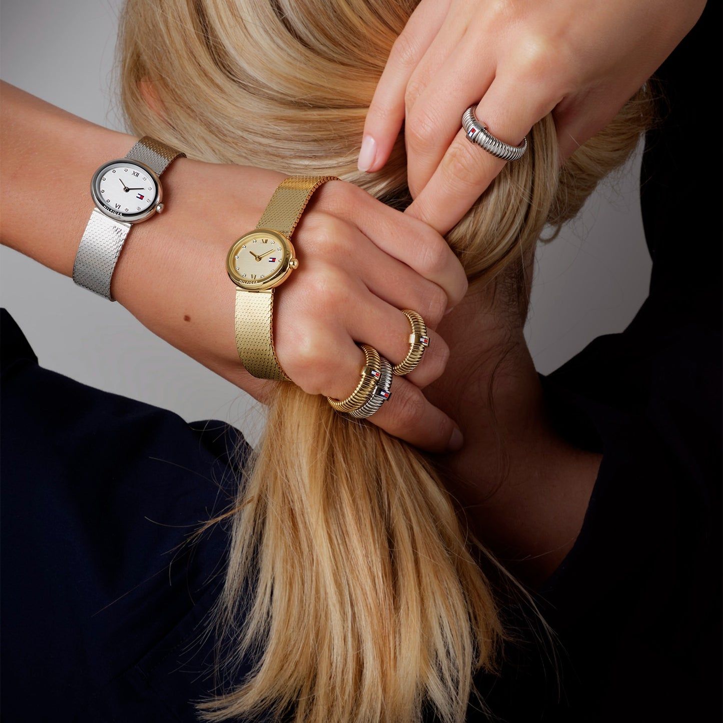 Tommy Hilfiger MOIRA Damenarmbanduhr in Gold mit Mesh-Armband, ovales Zifferblatt