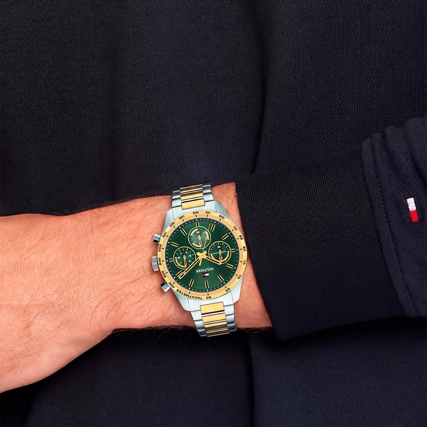 Tommy Hilfiger Armbanduhr mit grünem Zifferblatt und zweifarbigem Edelstahlband, Quarzwerk
