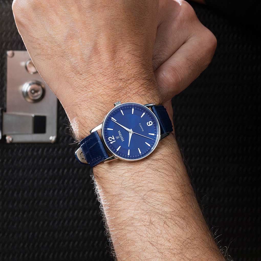 Festina Classics F20690/3 Montre Homme • Design Élégant • Bracelet Cuir Bleu
