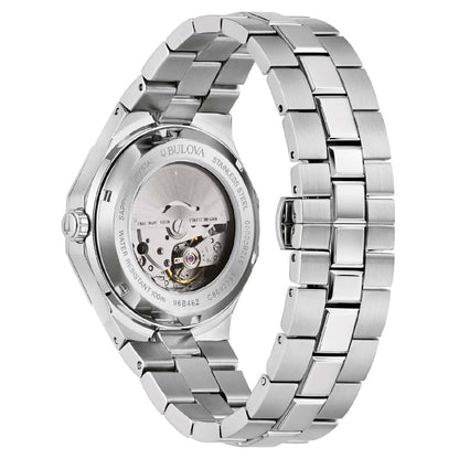 Herrenuhr mit Blick auf Gehäuseboden und Metallarmband