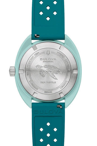 Bulova Herrenarmbanduhr mit Rückseite und blaugrünem Armband, sichtbare Gravur