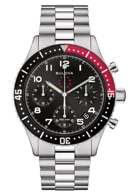 Herrenuhr mit schwarzem Chrono-Zifferblatt, roter Lünette und Edelstahlband