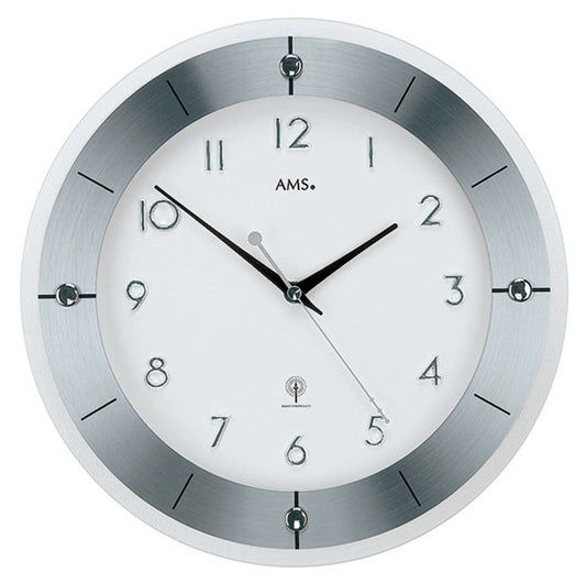 Horloge murale AMS en aluminium • Mouvement radio-piloté précis • Design moderne