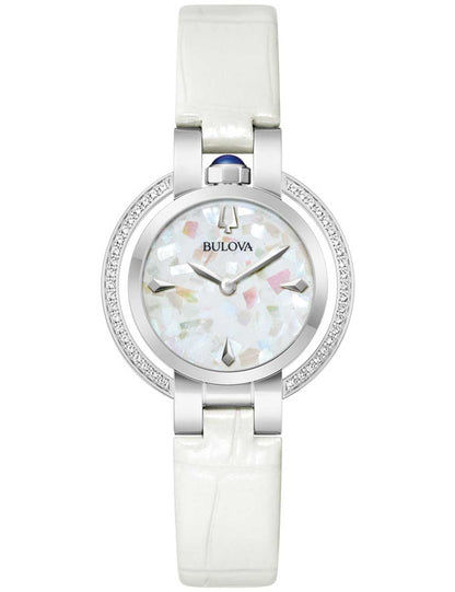Bulova Damenuhr mit weißem Lederarmband, silbernem Gehäuse und funkelndem Zifferblatt