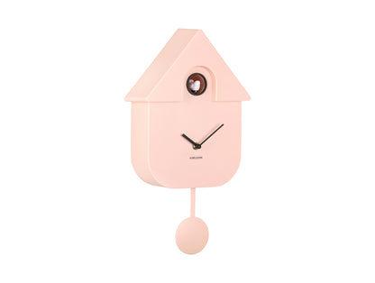 Horloge murale rose design maison avec fenêtre ronde et pendule